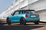 Mini Cooper Caribbean Aqua 2017 года (ZA)